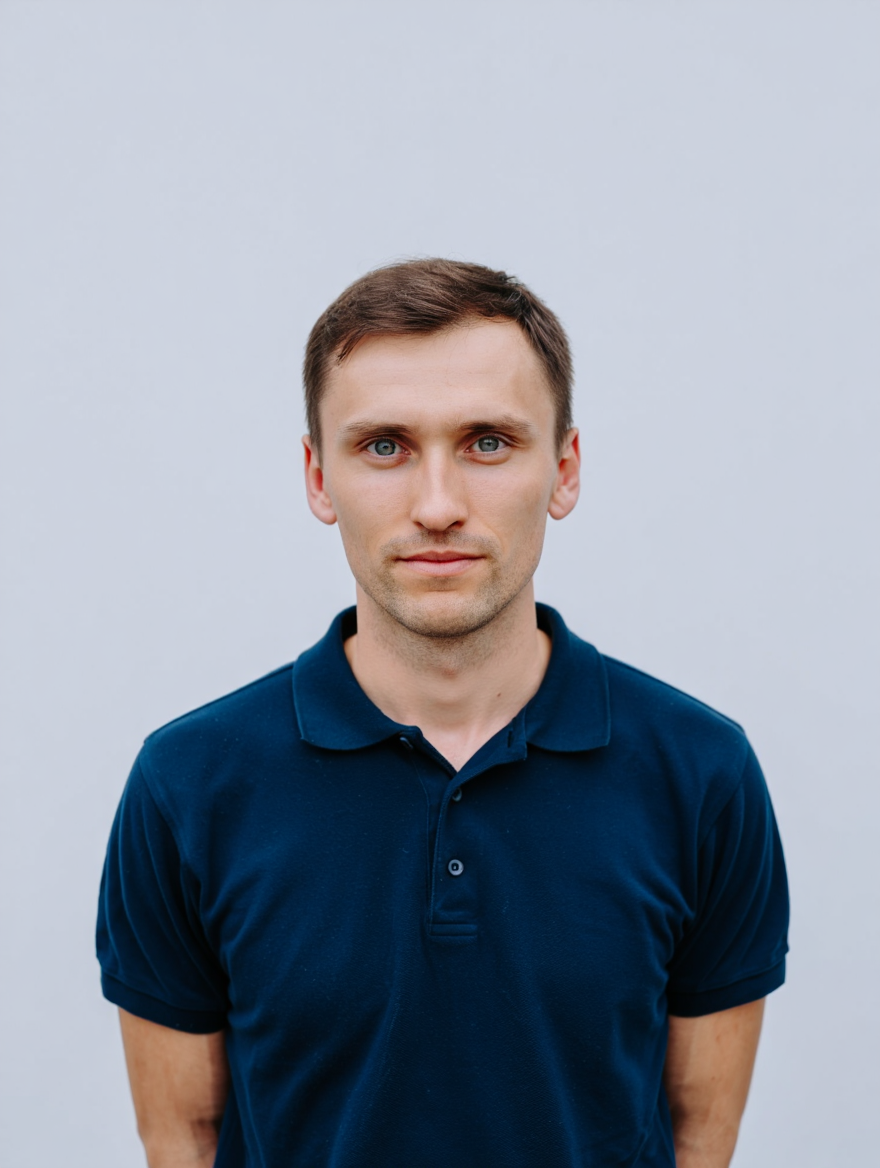Попов Мирослав Эдуардович